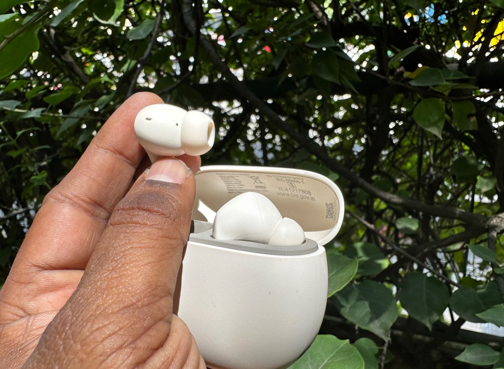 Xiaomi Redmi Buds 4 Active. Credit: DH Photo/KVN Rohit