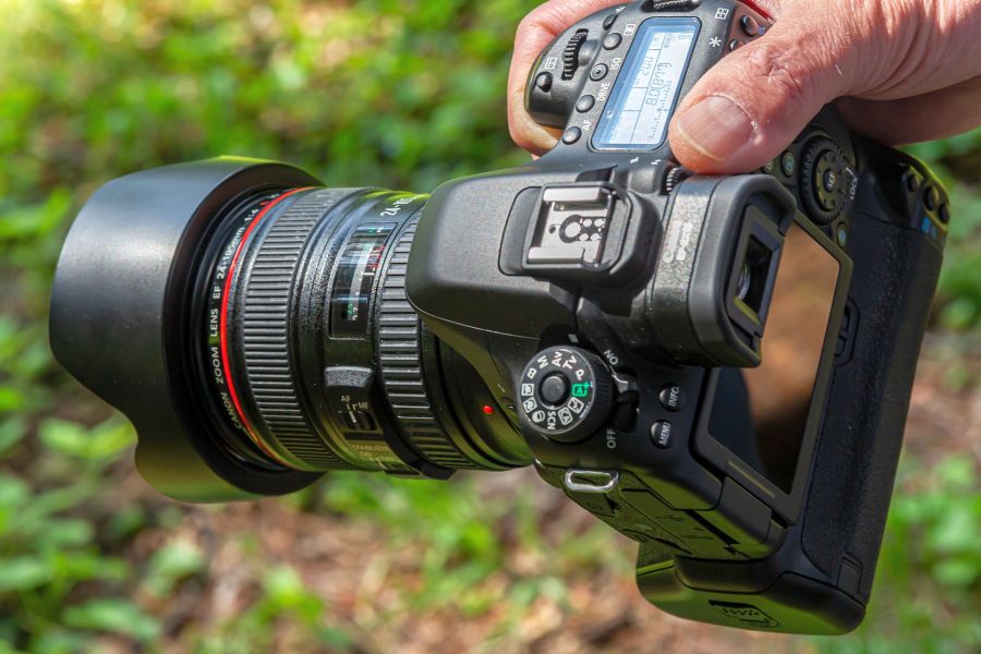 A DSLR camera. Picture credit: pixabay.com/ klickblick