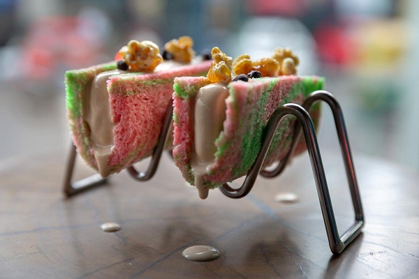 Dulce de leche Ice Cream Taco