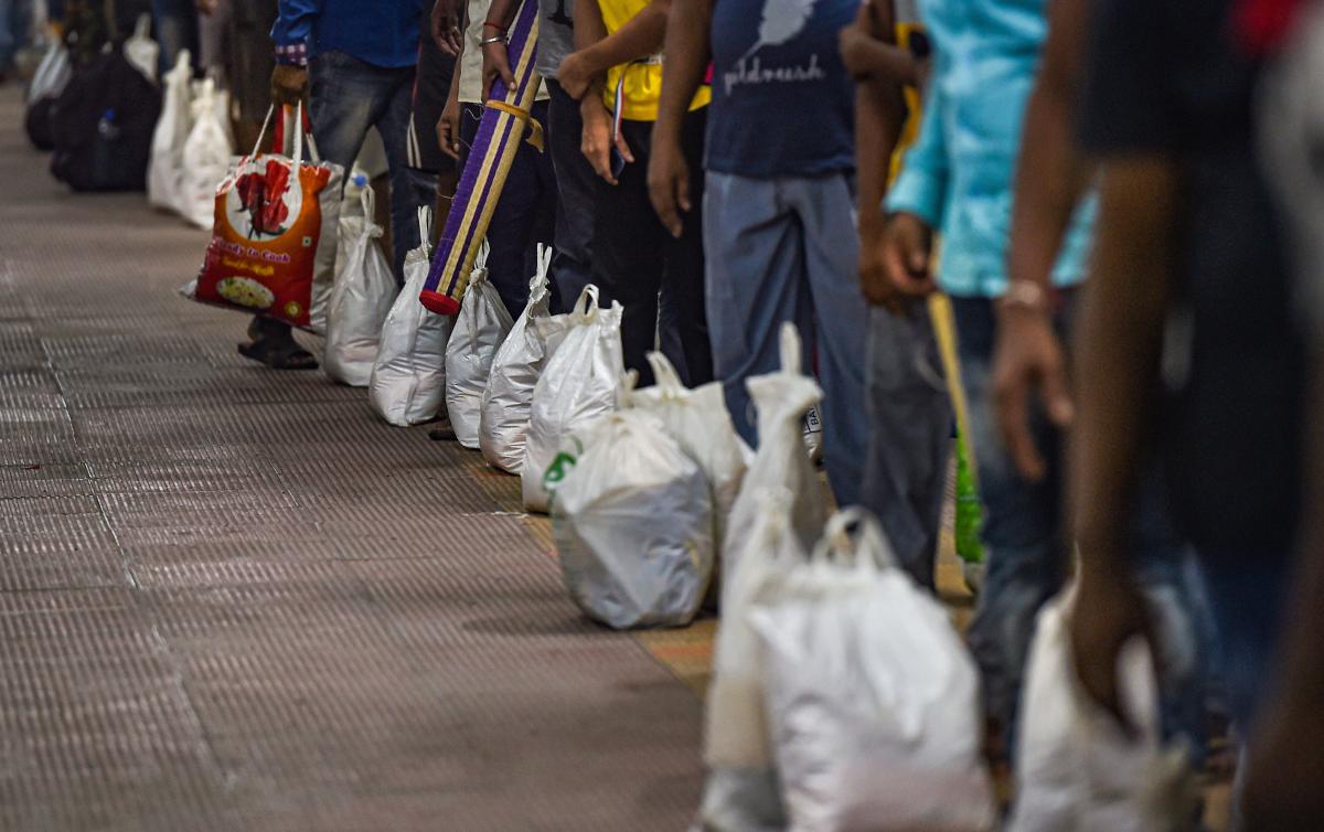 Shramik trains remains elusive for guest workers' groups