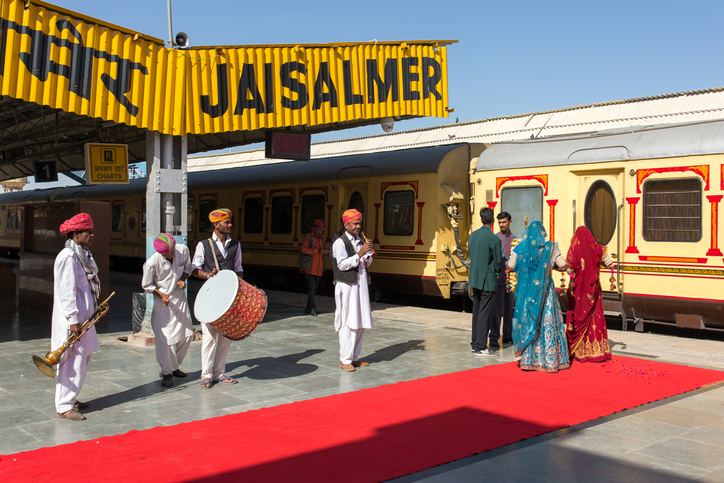 Palace on wheels