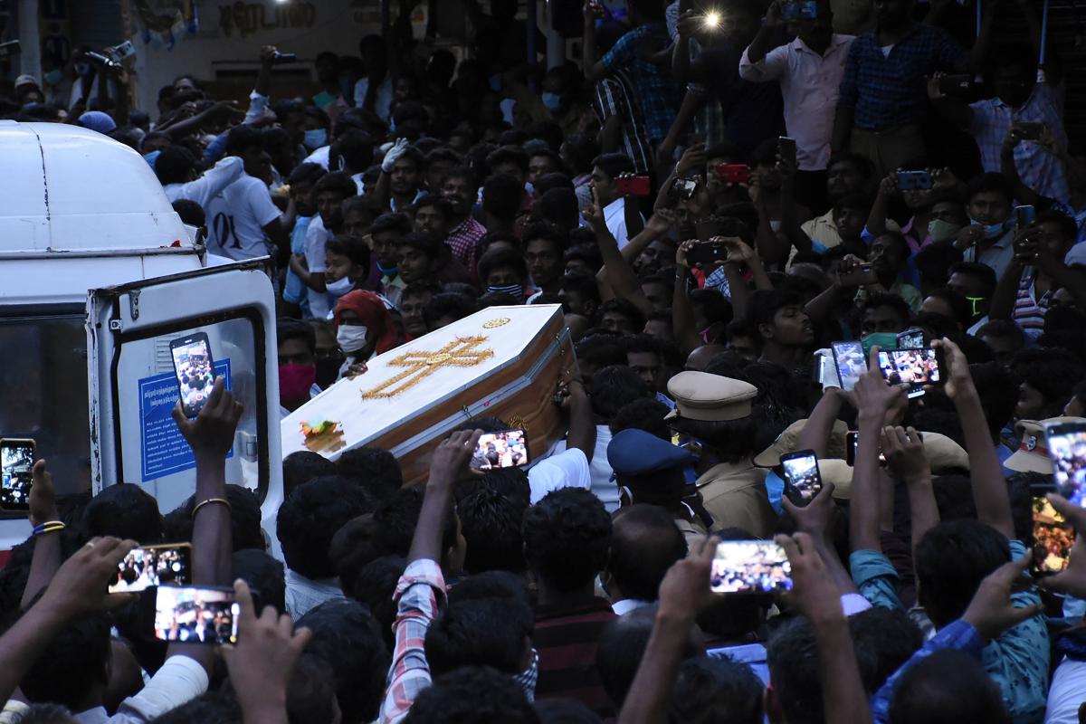 Five more policemen arrested for custody deaths in Sathankulam 