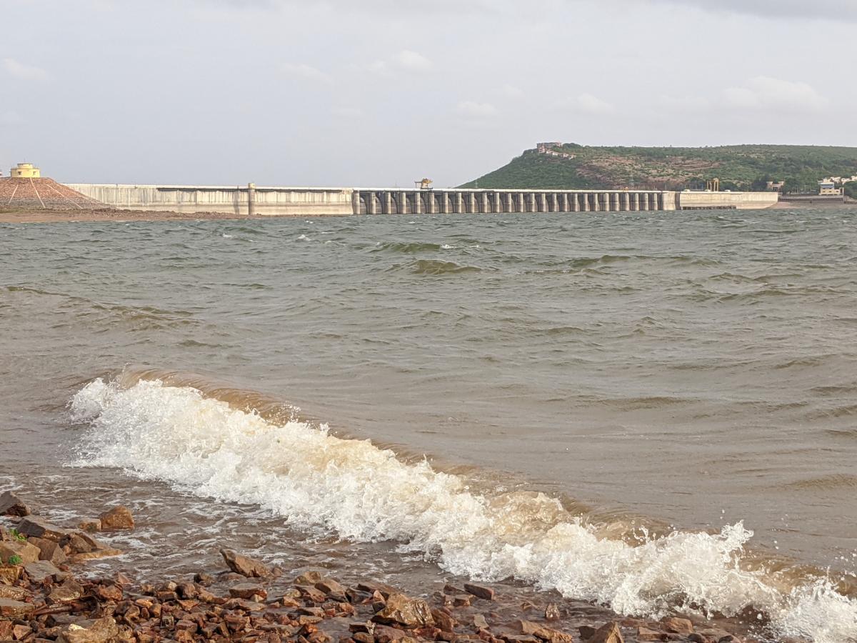 Almatti dam 2 mts short of reaching full capacity