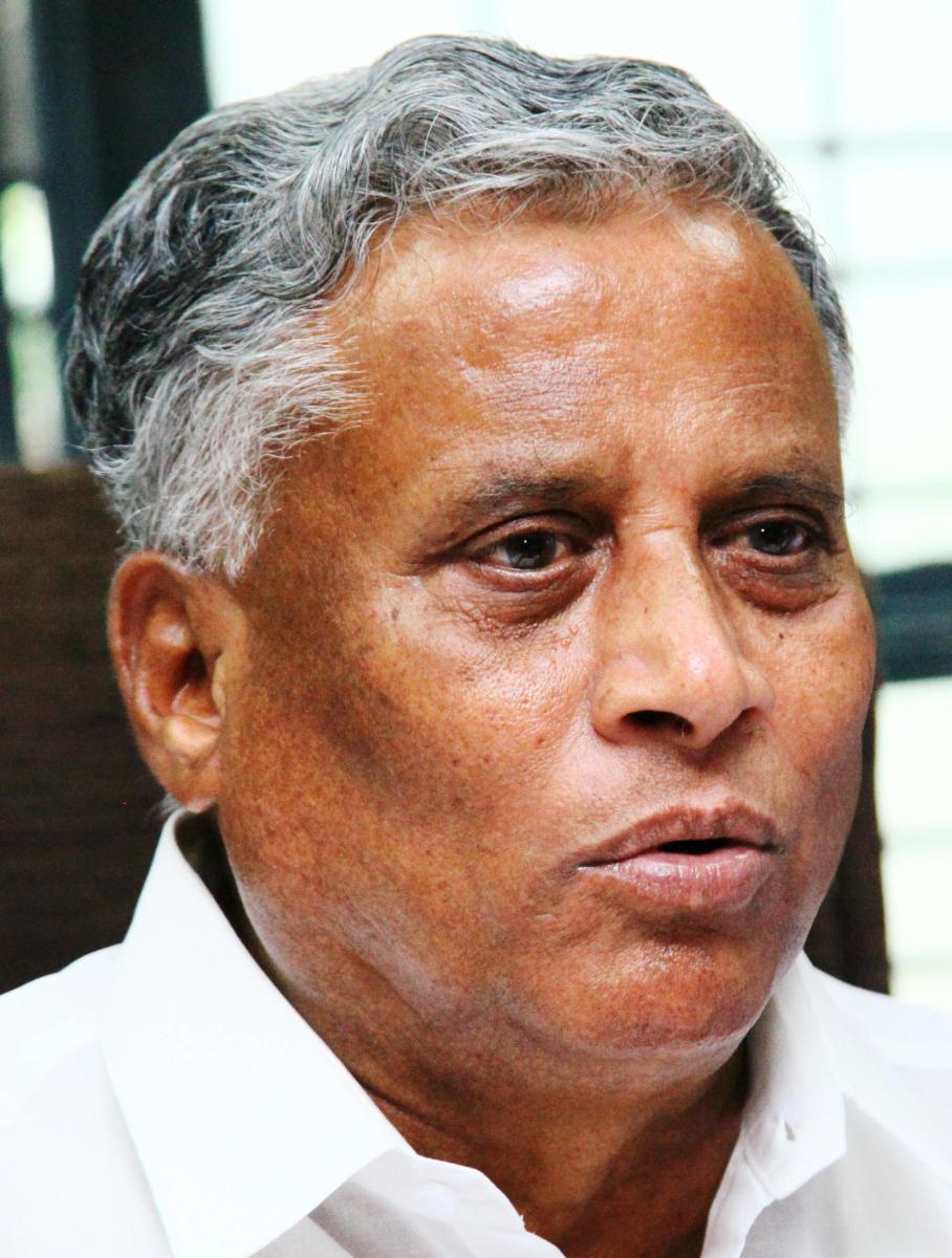 District minister appreciates teacher