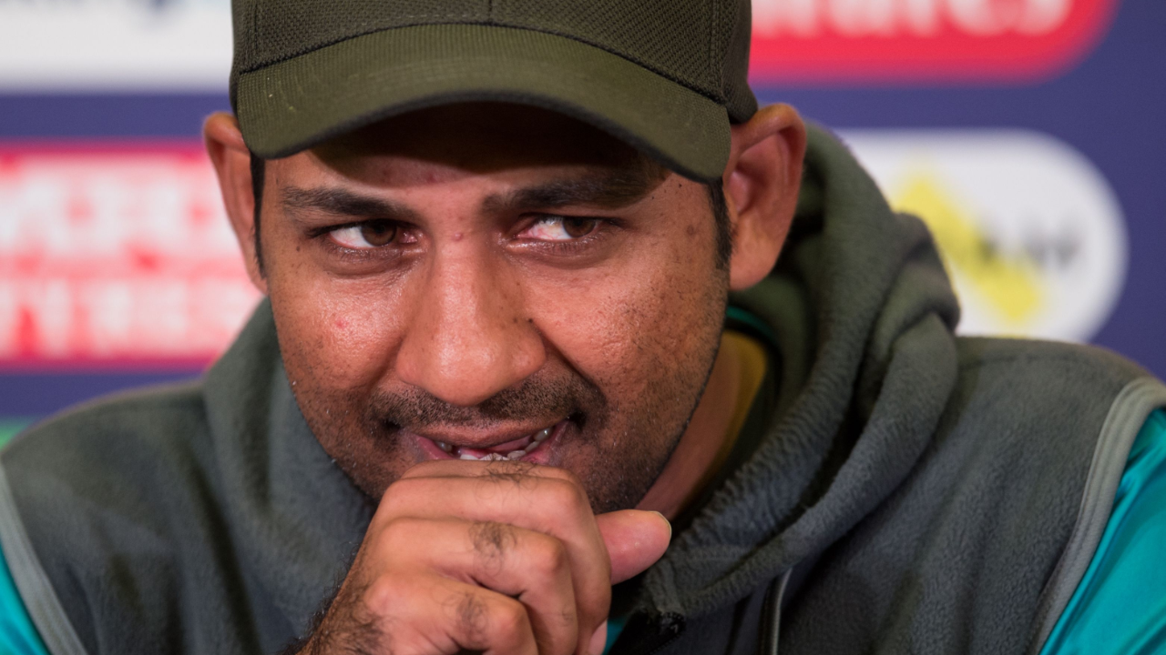 'Sarfaraz only cricketer to yawn in all three formats': Pakistani player trends again for yawning