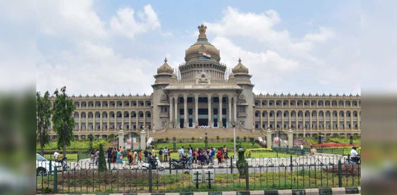 PWD engineer back in Vidhana Soudha a month after suspension as CM Yediyurappa intervenes