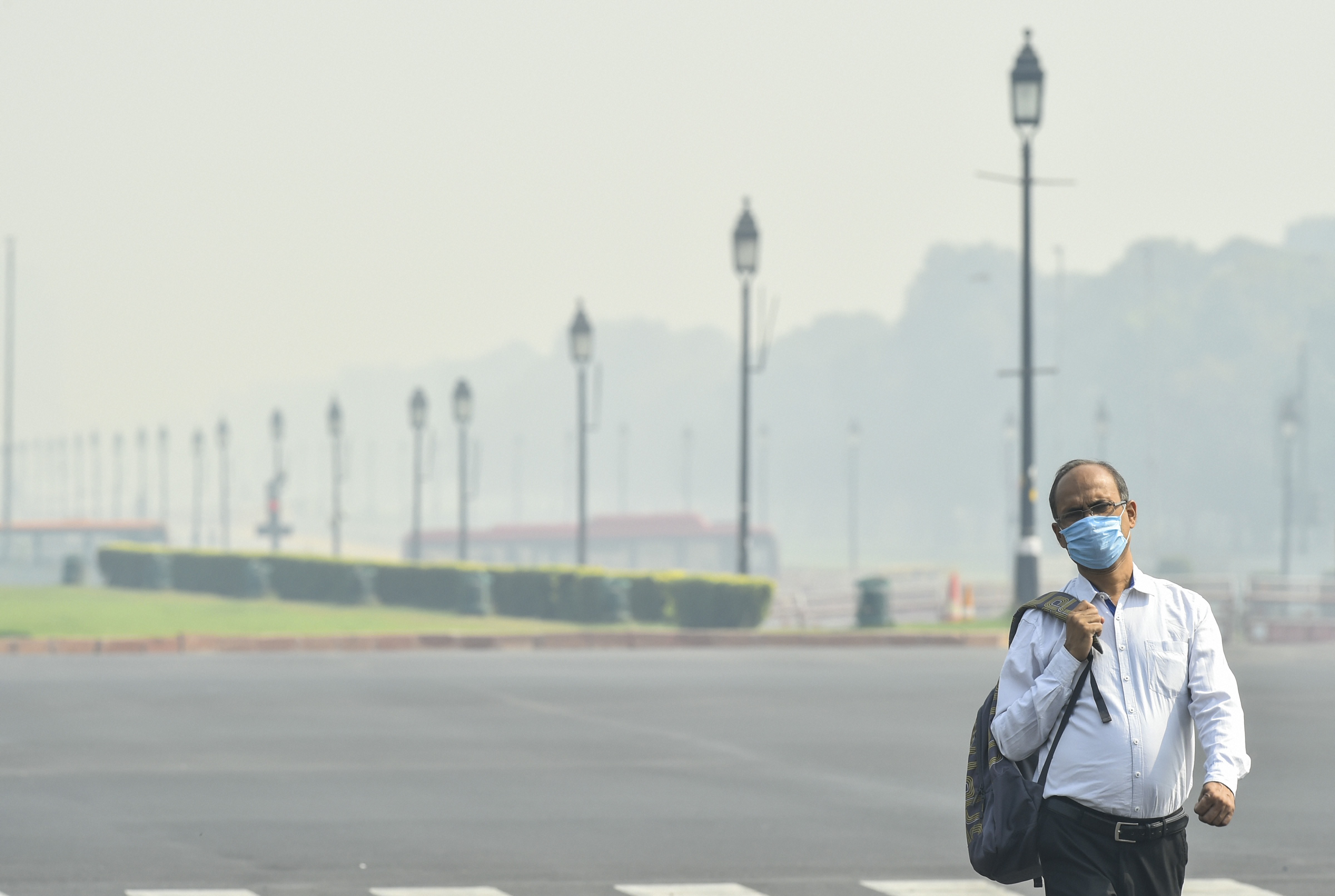 Delhi's air quality may deteriorate to 'severe' on Saturday: EPCA