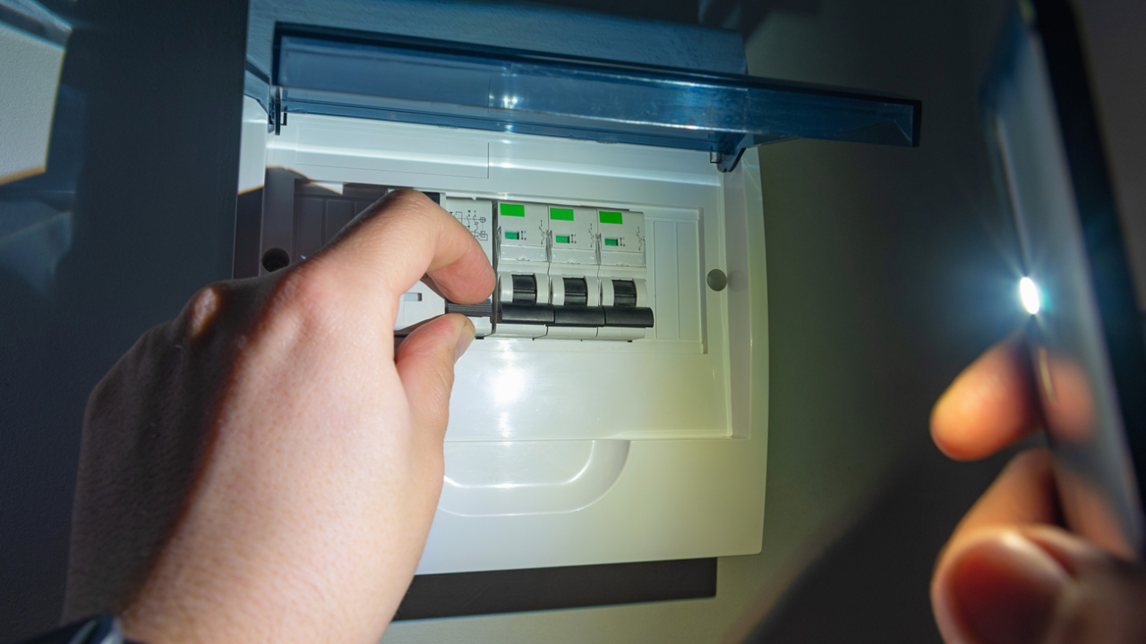 Mumbai's power outage a possible cyberattack: Report