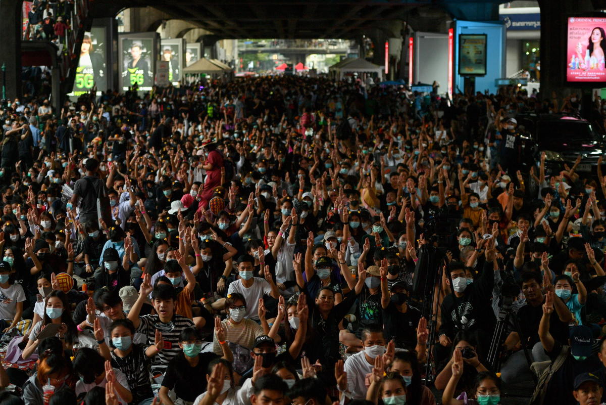 Thai students rally for educational and political reforms