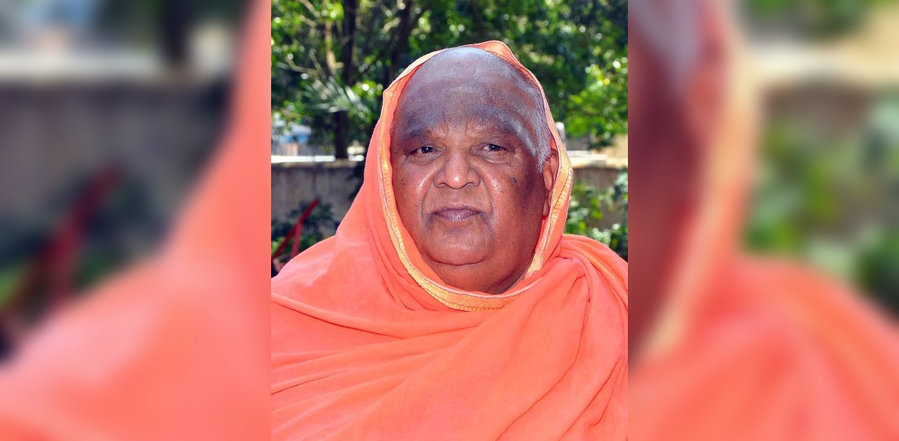 Kodi mutt seer predicts political changes in Karnataka
