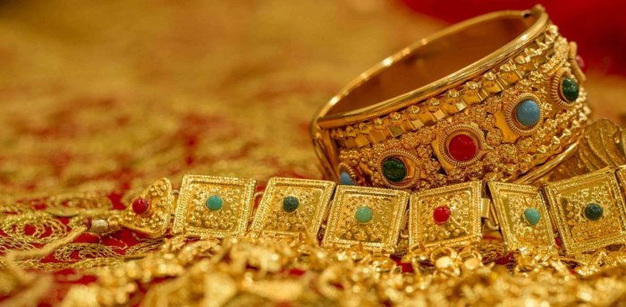 Gold jewellery demand to decline 35% in FY21: Icra