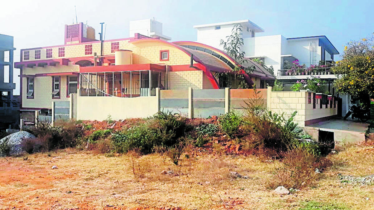Architect converts construction debris into building materials