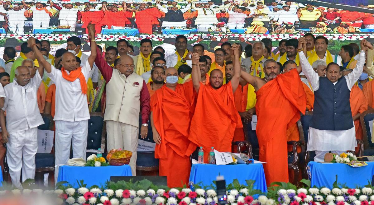 Kurubas press for ST tag in massive Bengaluru rally