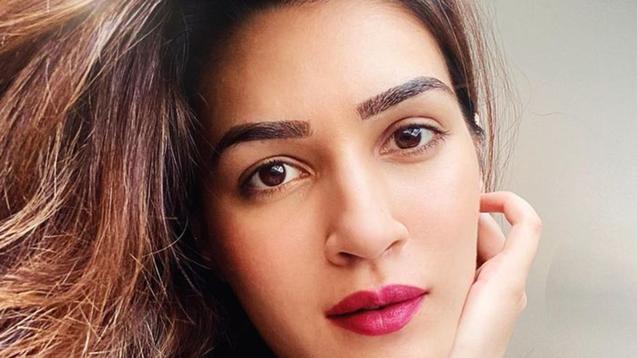 Kriti Sanon to reunite with Tiger Shroff for Vikas Bahl's  movie 'Ganapath'