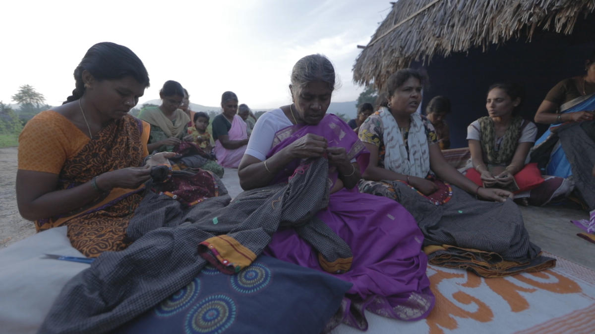 Show highlights revival of Lambadi embroidery