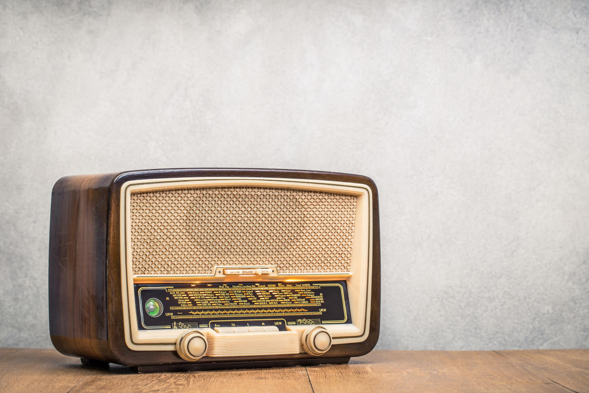 Radio buffs go down memory lane