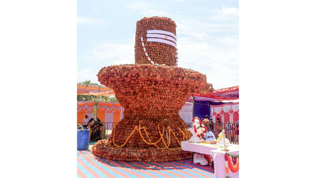 Heritage city soaks in the spirit of Maha Shivaratri