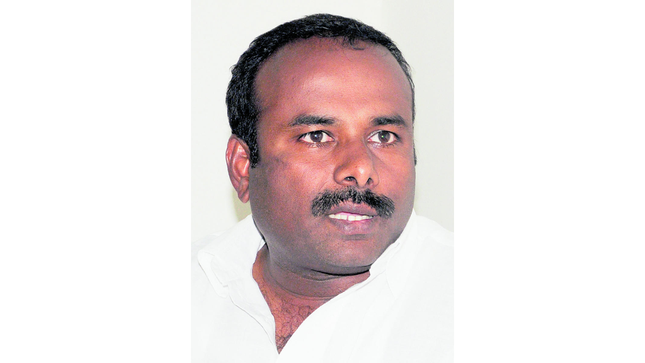 Bengaluru former mayor's supporter gets bail in riots case
