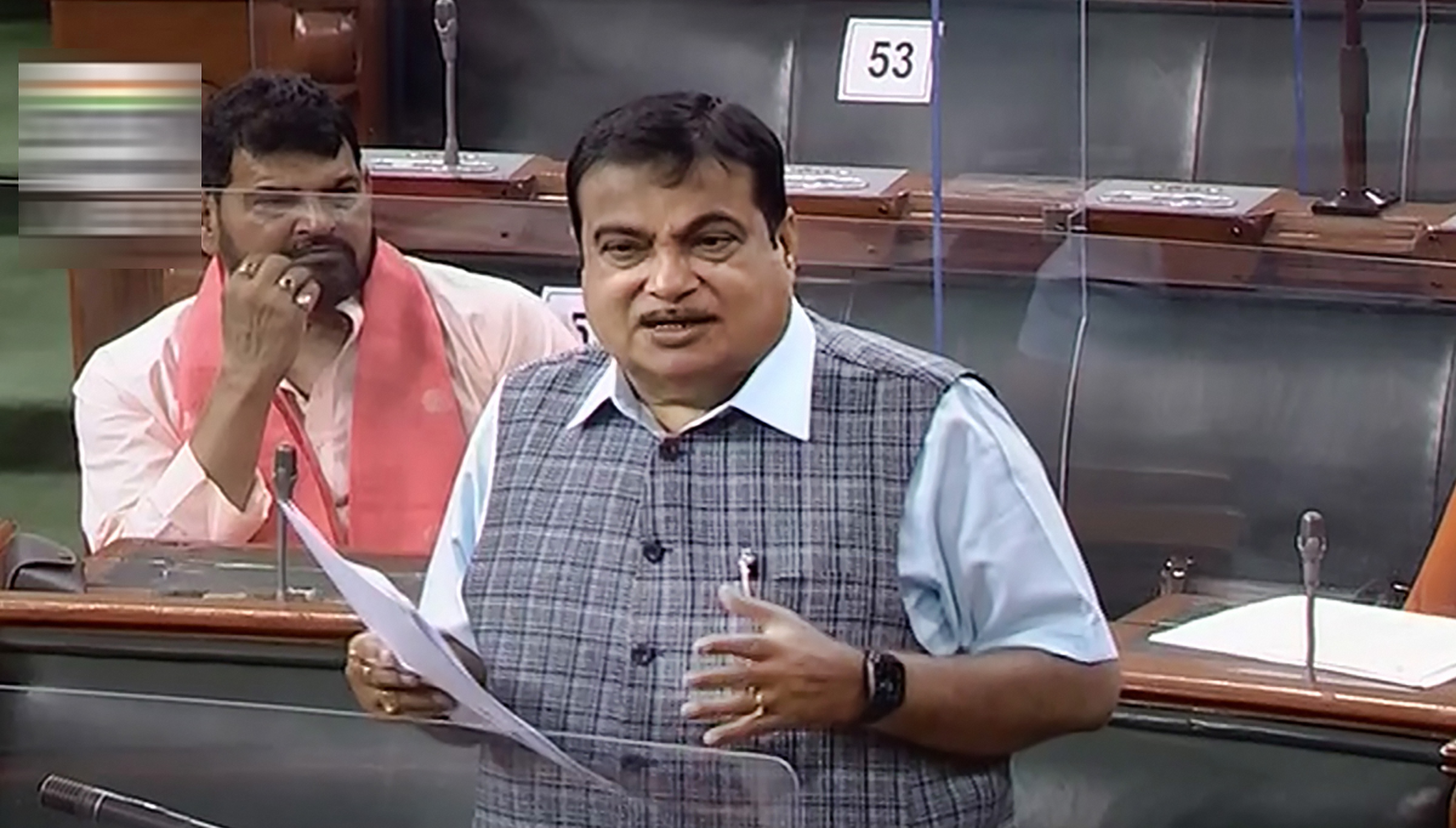 Govt trying to construct e-highway on 1,300-km Delhi-Mumbai Expressway: Gadkari