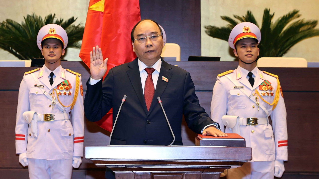 Vietnam's pandemic response leader sworn in as president