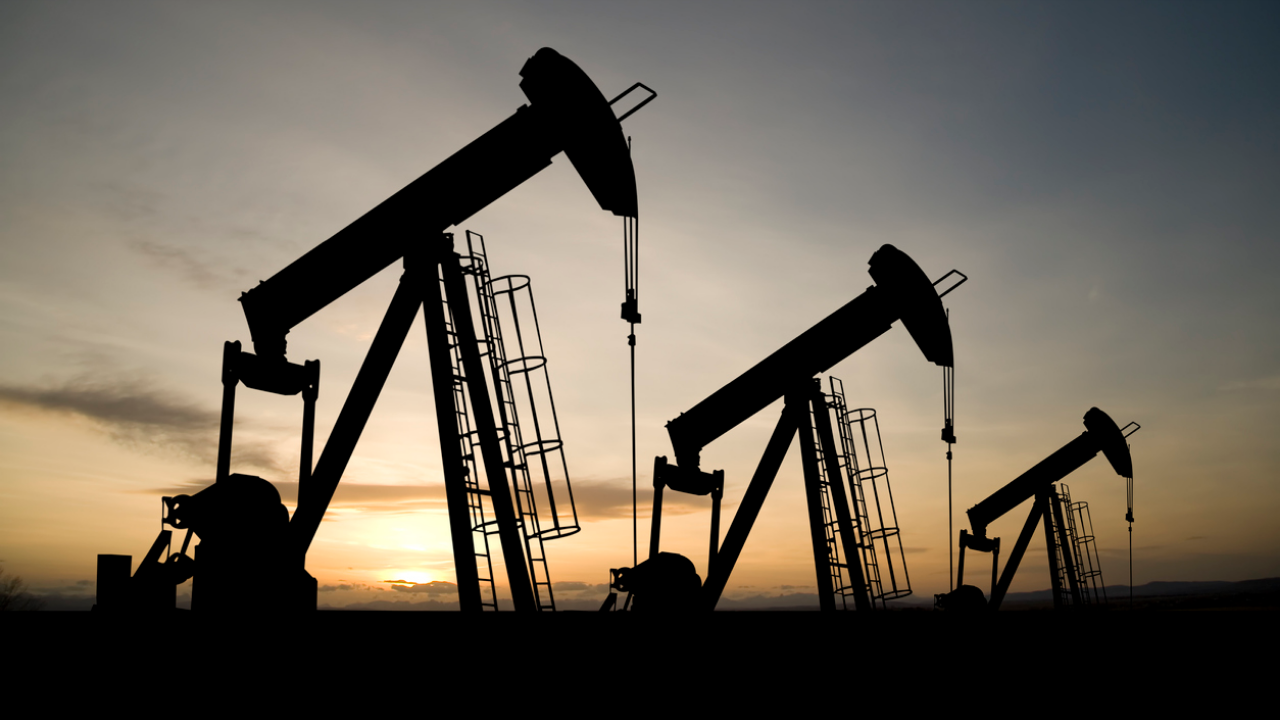 India boosts US oil purchases amid tariff pressure, trade gap narrows