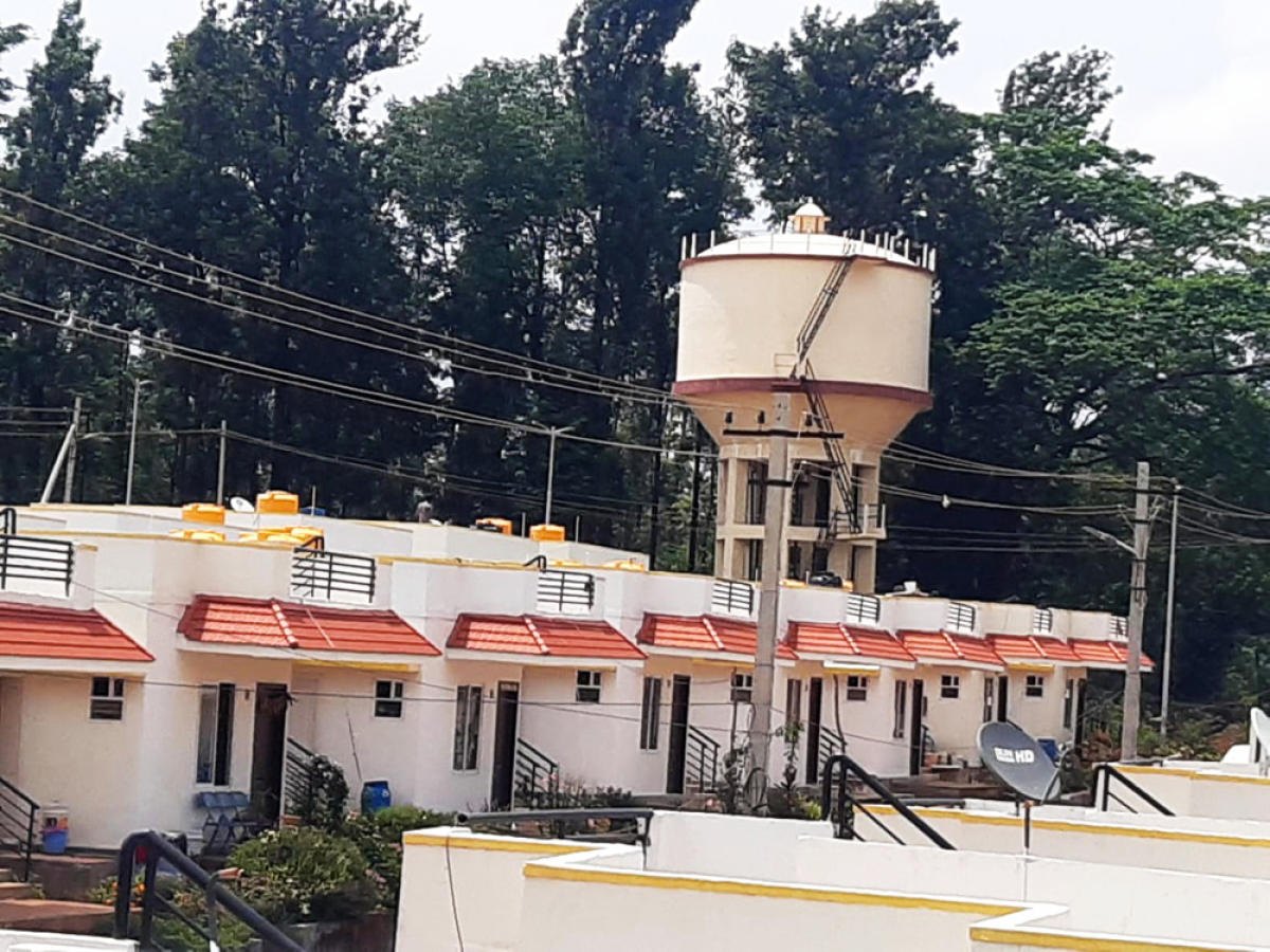 Residents at Jamboorubane suffer due to acute water crisis