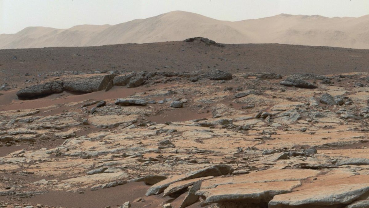 Chinese spacecraft successfully lands on surface of Mars