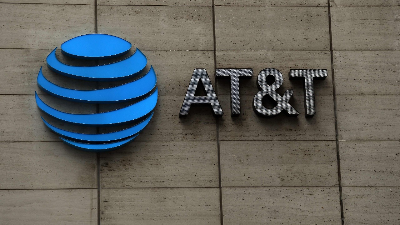 AT&T merging media assets with Discovery to create streaming powerhouse