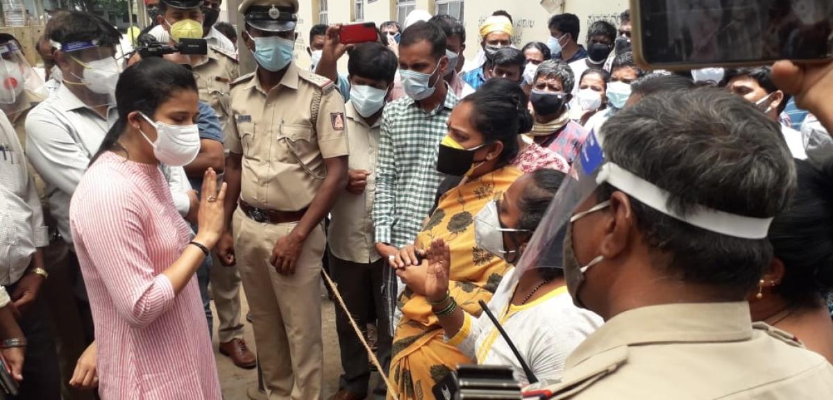 Complaints pour in against K R Hospital during Mysuru DC Rohini Sindhuri’s visit