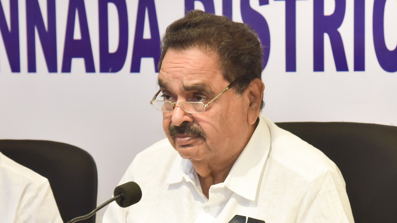 Ensure uninterrupted supply of drugs to treat black fungus patients: Ex-Karnataka minister Ramanath Rai