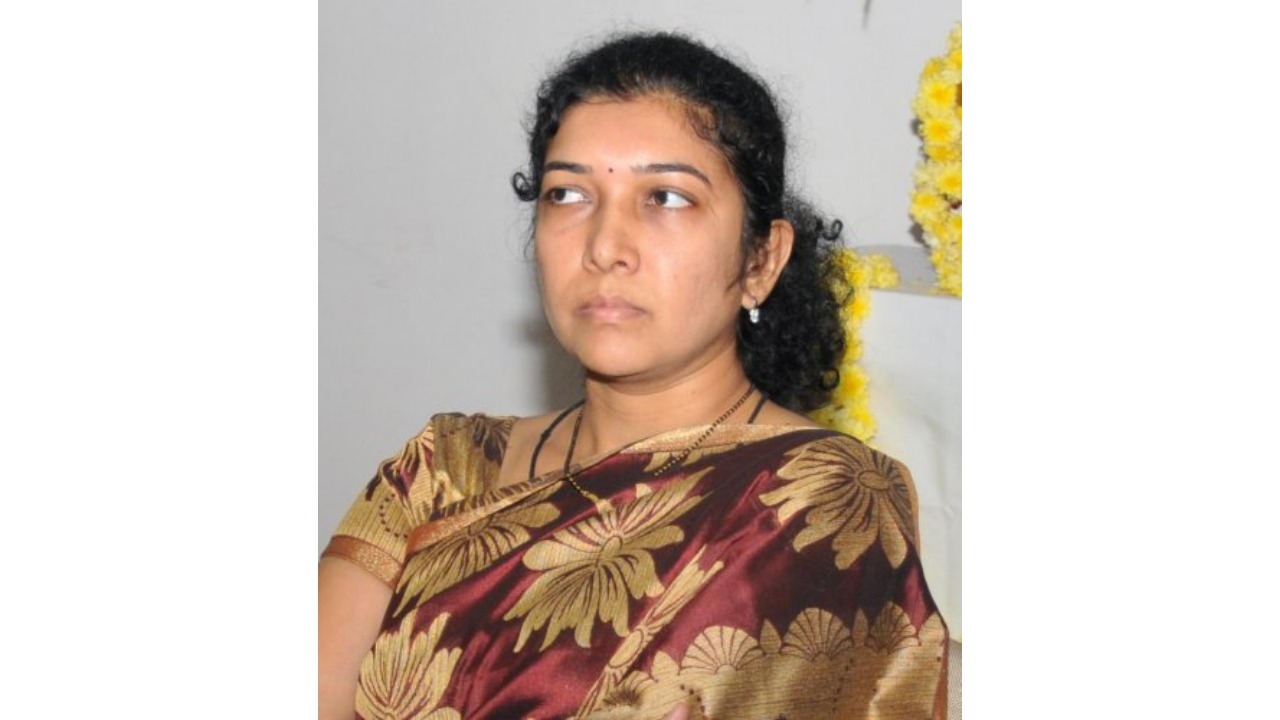 IAS officer Shilpa Nag decides to continue with service