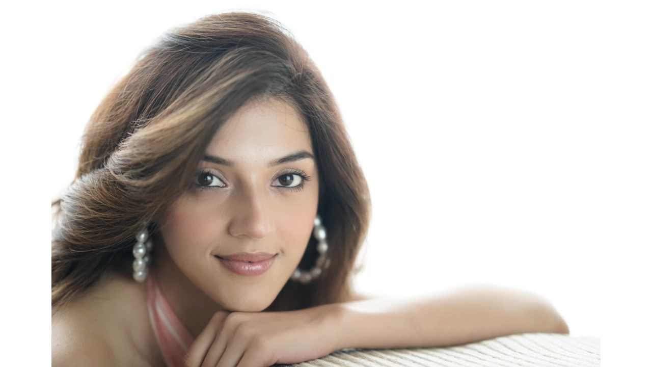 Actor Mehreen Pirzada, politician Bhavya Bishnoi call off engagement