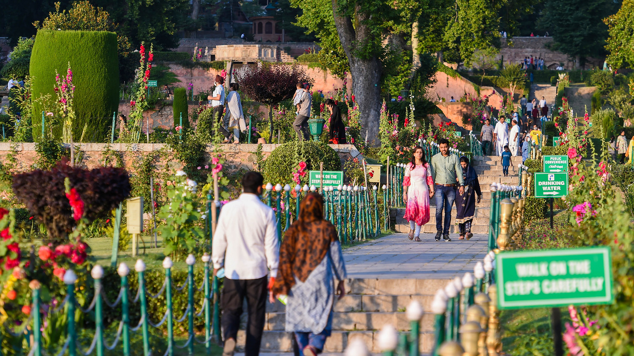 J&K amends domicile law; non-local spouses can now get domicile certificate