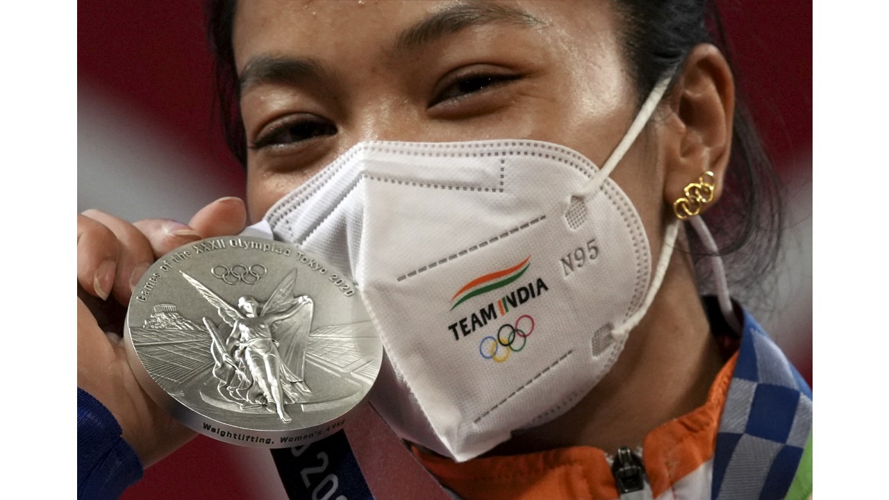 'Just love this', says Mirabai Chanu on little girl mimicking her weightlifting