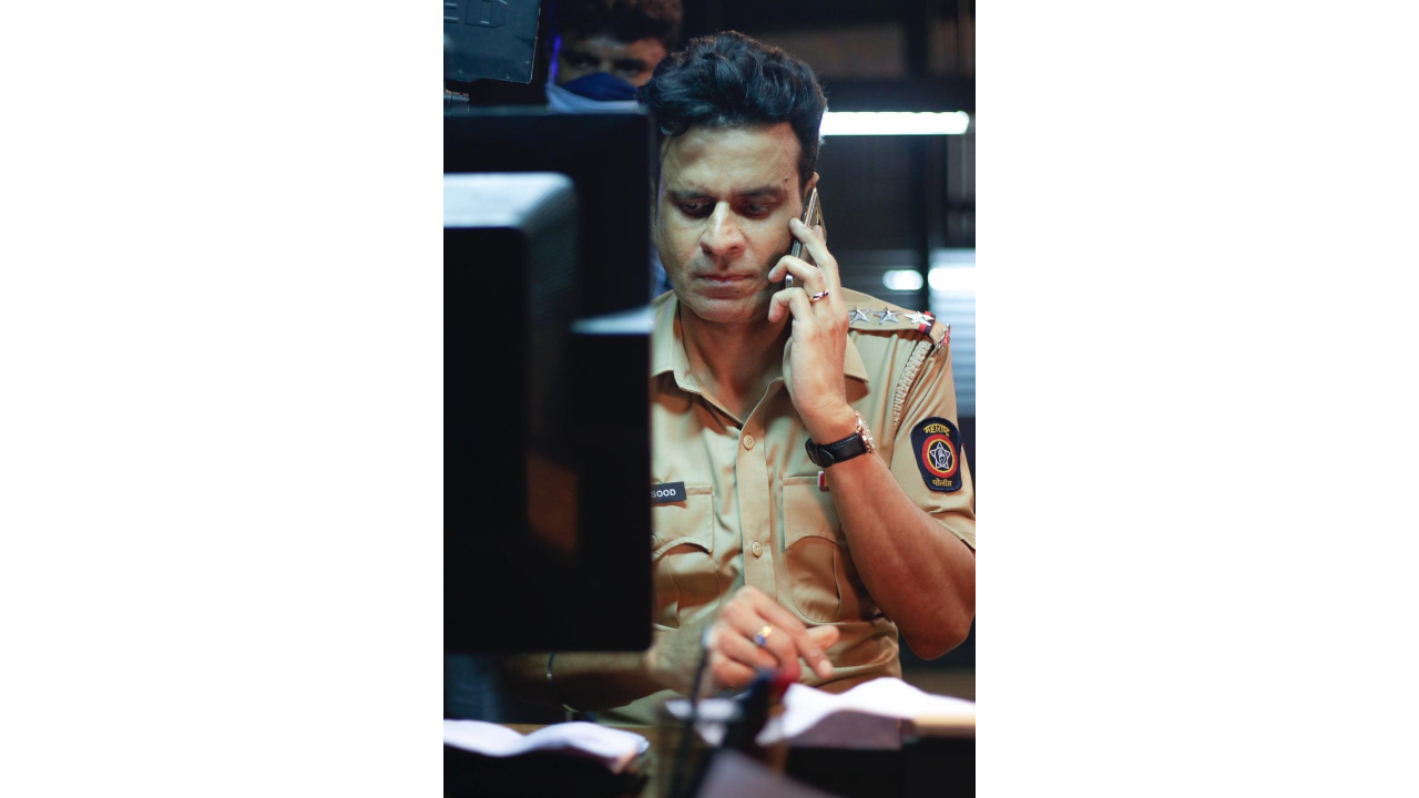 'Dial 100' movie review: Manoj Bajpayee tries to salvage underwhelming thriller