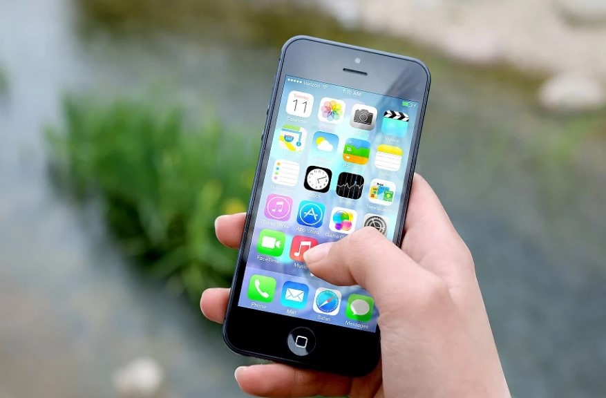 Atmanirbhar Bharat: Top 'Made-in-India' apps you should have on your phone