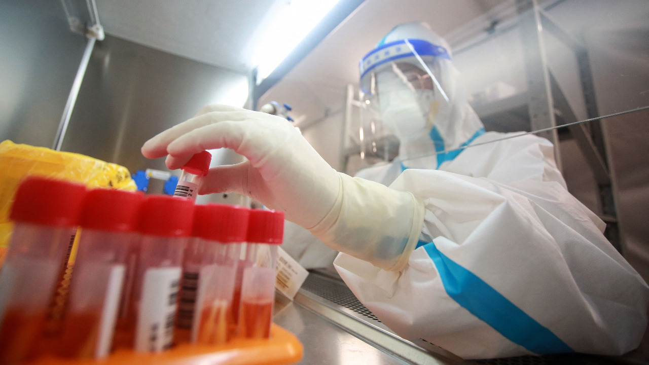 New faster, cheaper Covid-19 test uses pencil lead
