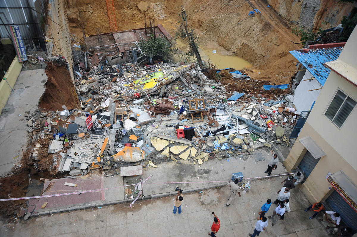 What caused big building crash?