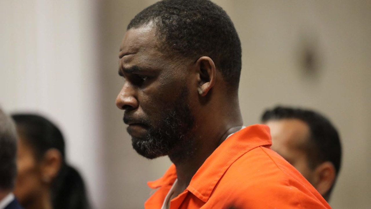 Witness says R Kelly offered fame for sex: ‘I just wanted to sing’
