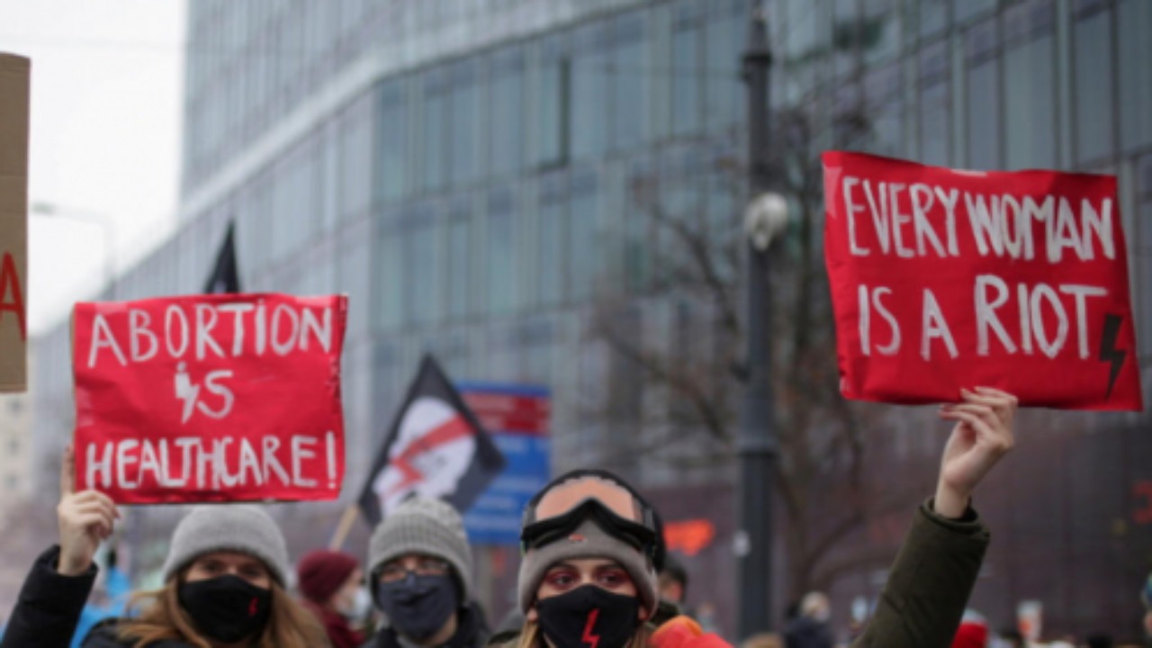 Doctors refuse to perform abortions in Spain where it is legal