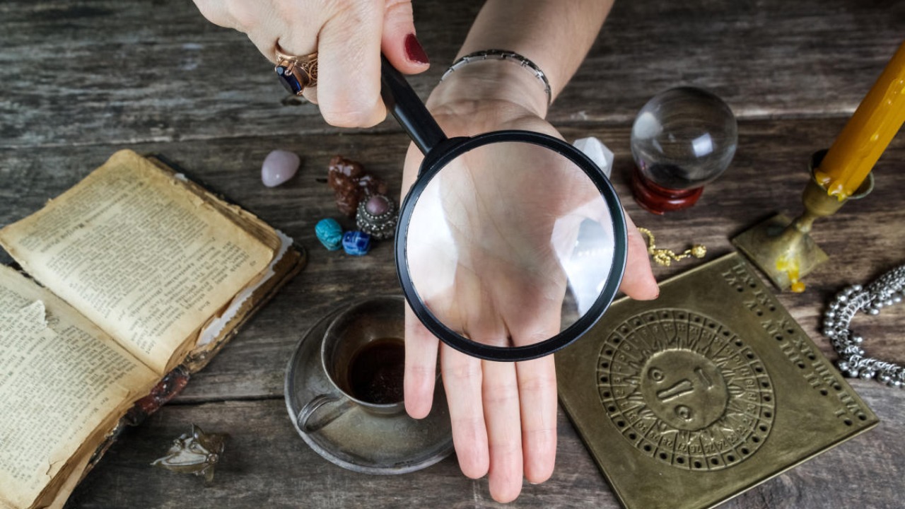 People turn to astrology during appraisal season: Data