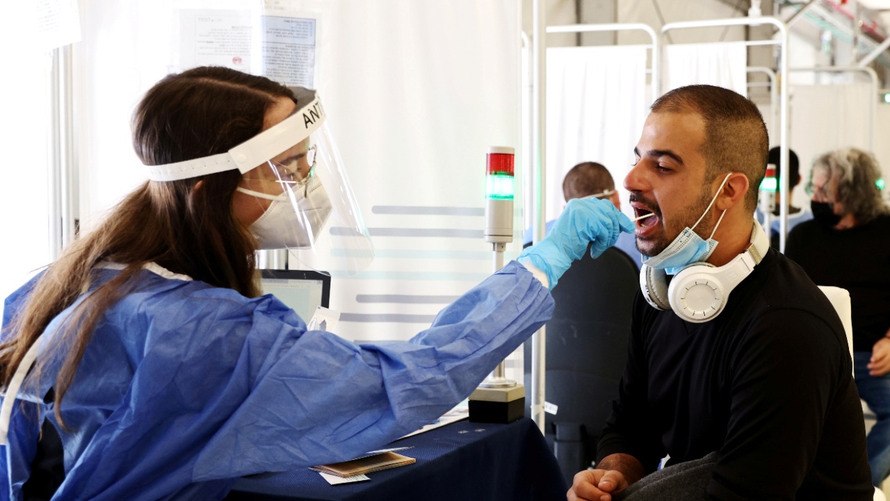 43,000 people in UK may have gotten false negative Covid-19 test results