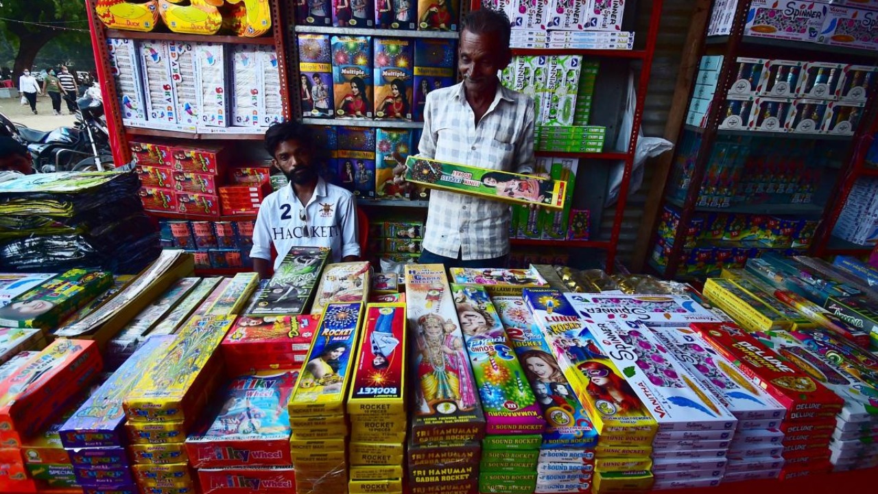 Diwali 2021: Can you burst crackers in your state?