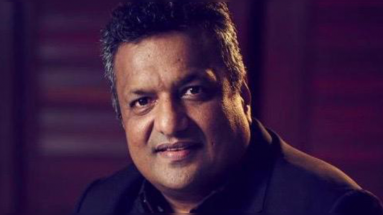 'Topaz': Sanjay Gupta to produce a film about controversial dancer Sweety's life