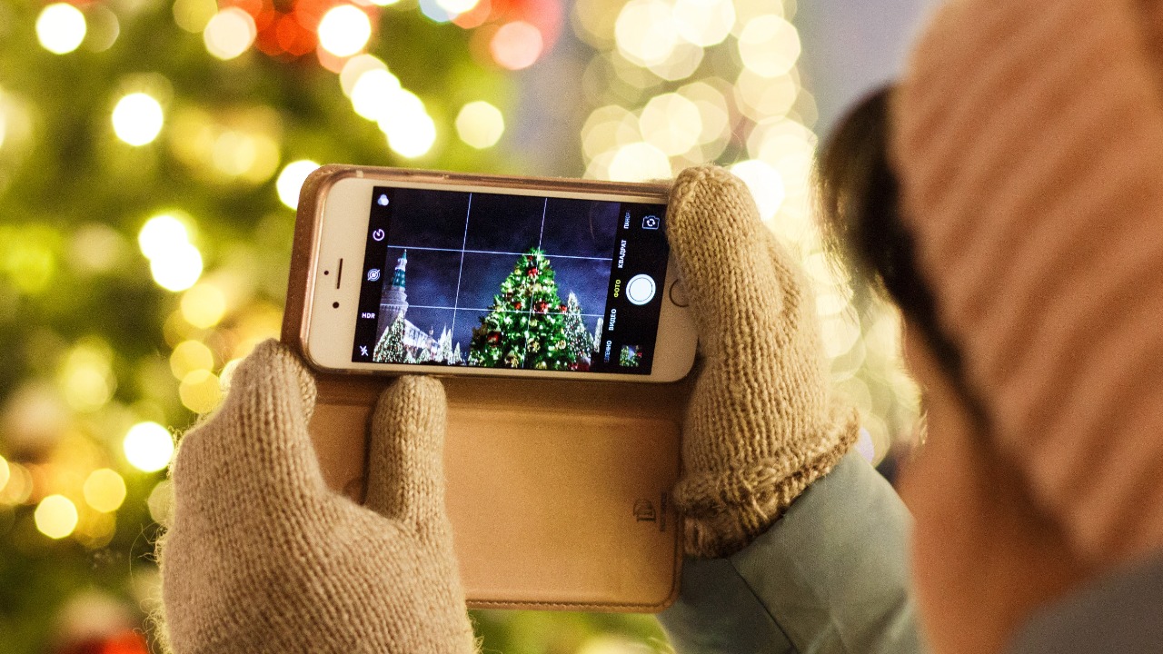 How to enjoy a digital detox over Christmas