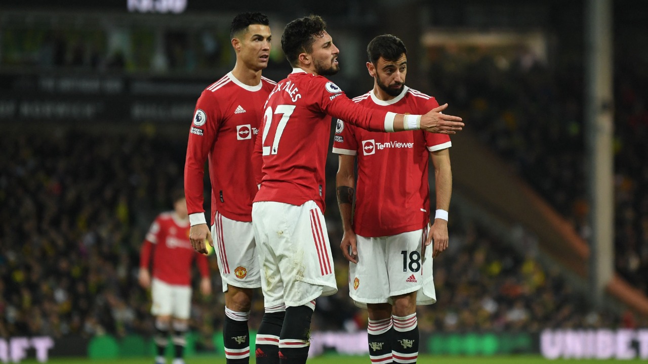 Manchester United's league game at Brentford postponed due to Covid-19
