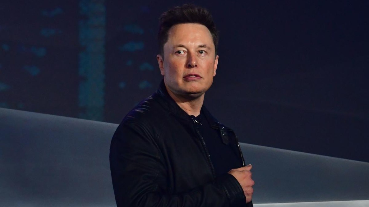 Elon Musk and chips in human brains