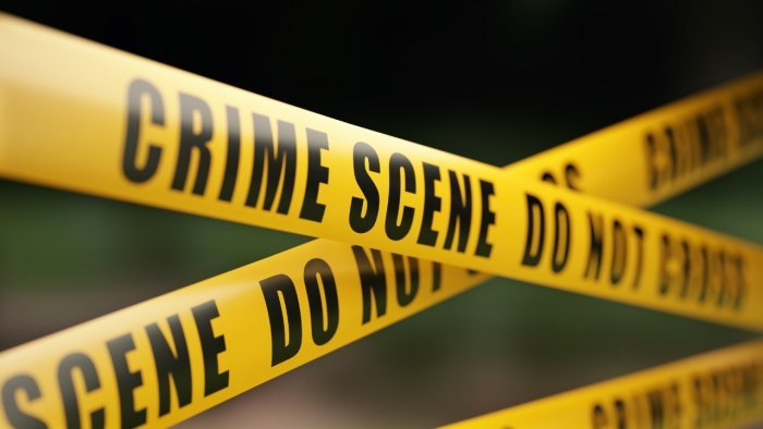 APMC yard worker found murdered inside minibus