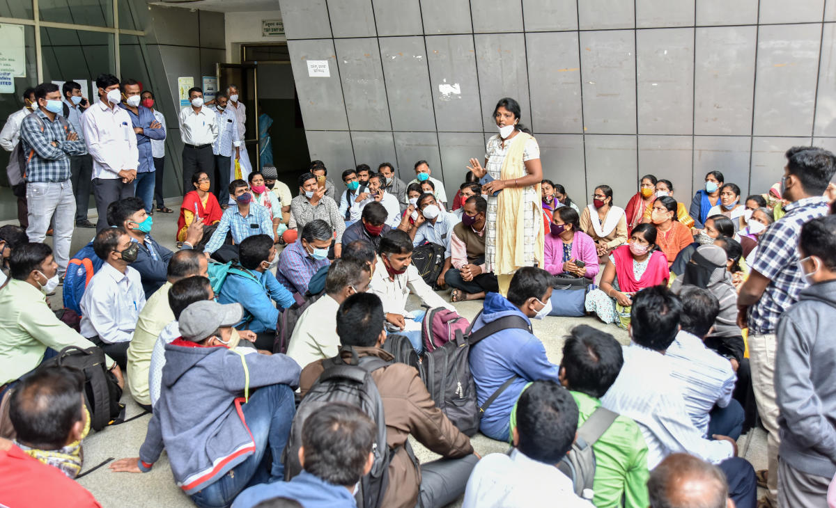 Unfair treatment of teachers must end