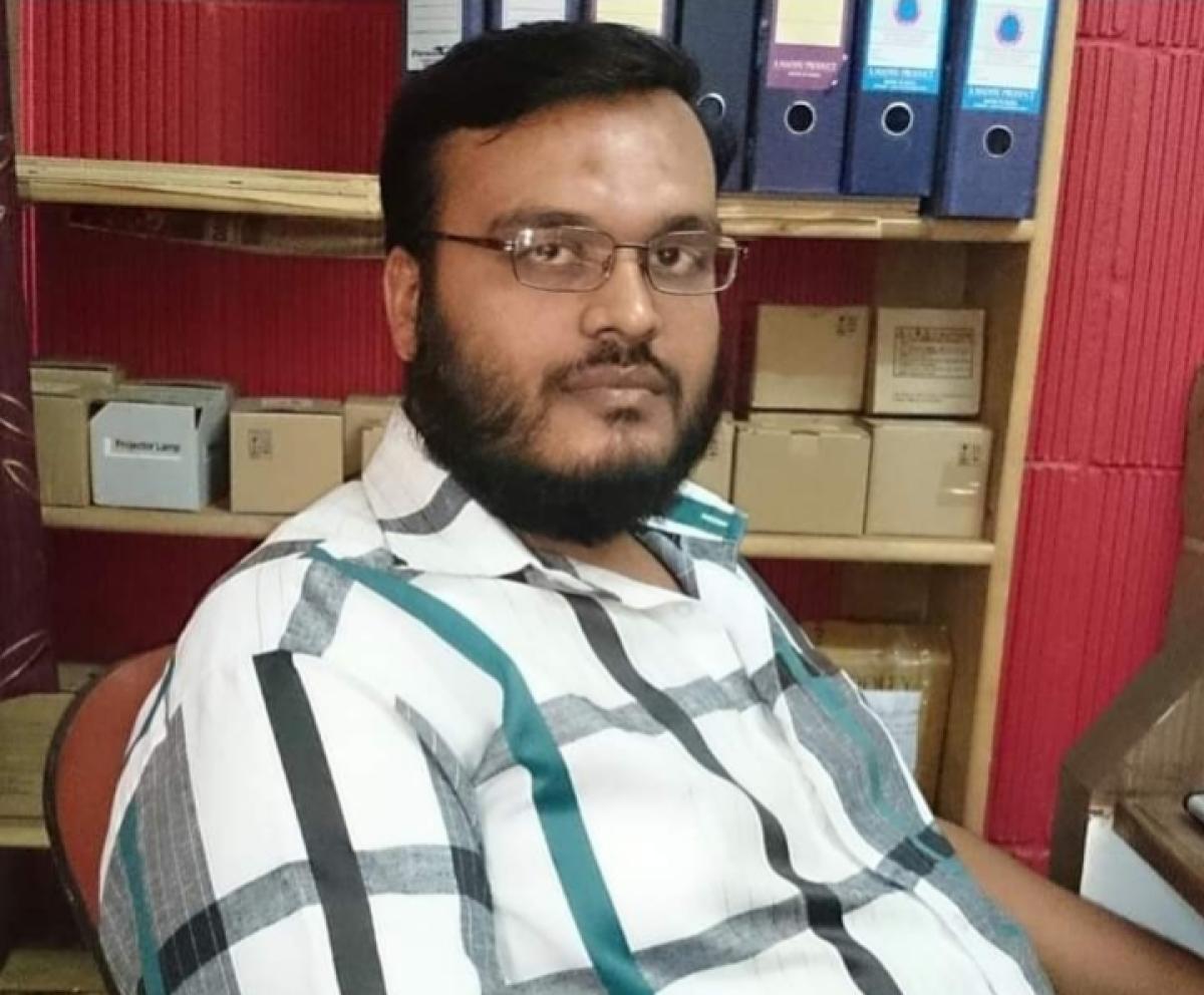 Online calendar features iconic schools